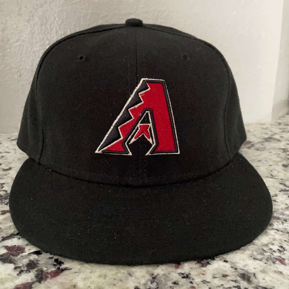 Arizona Diamondbacks fitted hat. 7 1/4